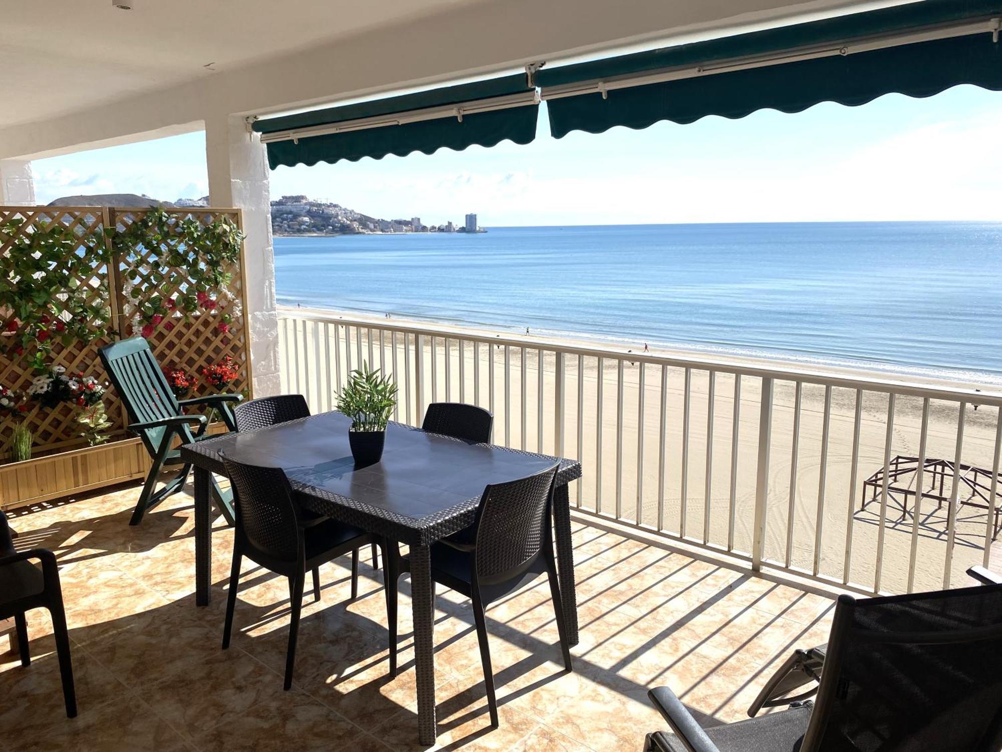 Beachfront And Renovated Apartment Cullera Exteriér fotografie